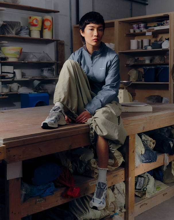 SNEAKERS